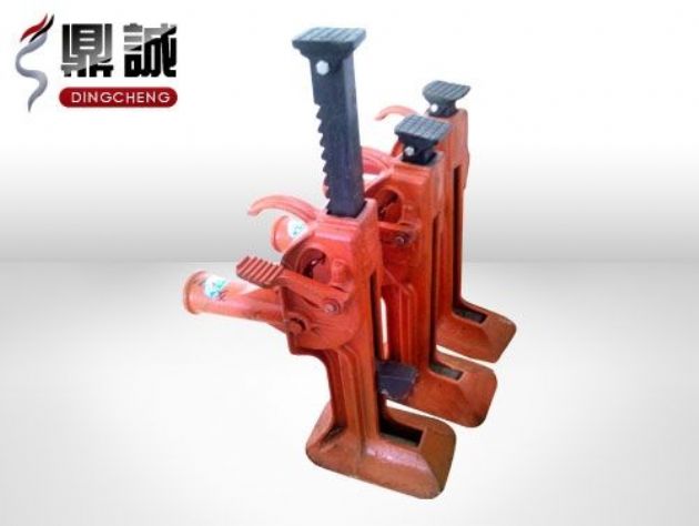 點擊查看詳細(xì)信息<br>標(biāo)題：齒條式起道機 閱讀次數(shù)：4503