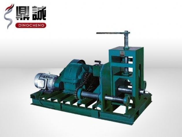 點擊查看詳細信息<br>標題：臥式多功能滾動彎管機 閱讀次數：5015