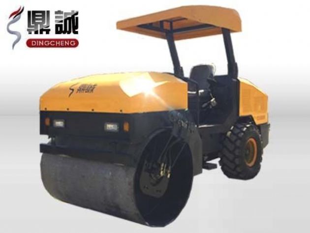 點(diǎn)擊查看詳細(xì)信息<br>標(biāo)題：4噸單鋼輪振動(dòng)壓路機(jī) 閱讀次數(shù)：14003